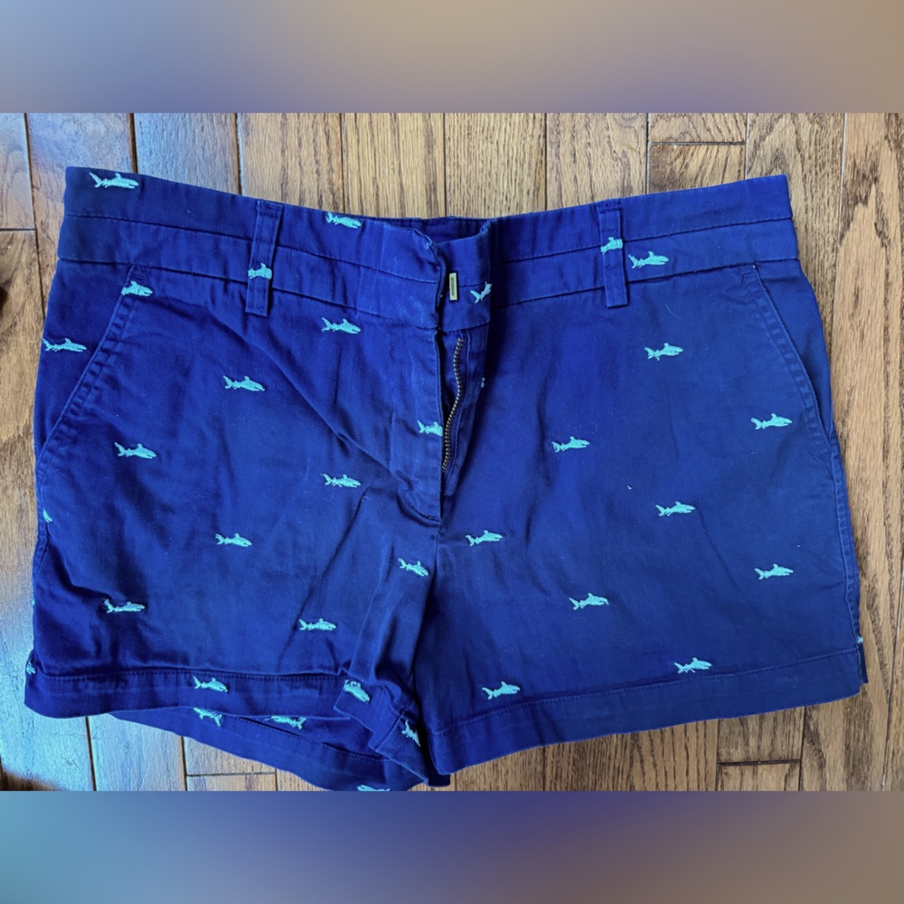 British Khaki, Women’s Navy Shorts with detail.  Size 8.  4 inch inseam.